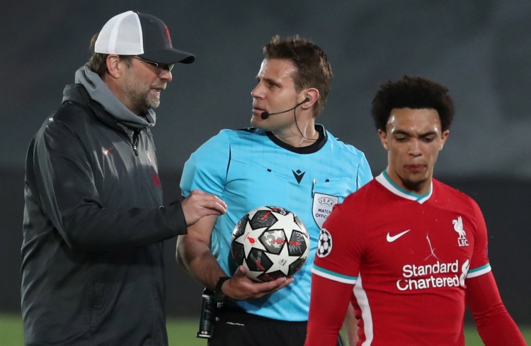 亚历山大30+9哈滕两双 雷霆35分大胜黄蜂取五连胜