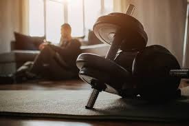 效率太差只能传传球！布克13中4拿到14分7板10助 正负值-33